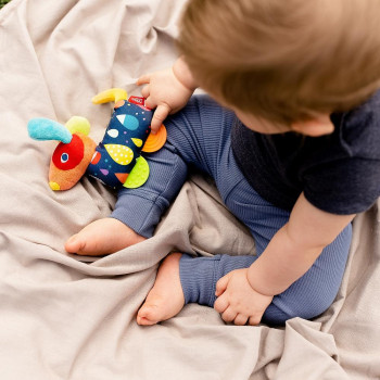 Grabber dog with teether