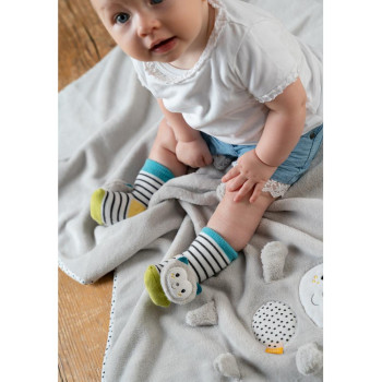 Rattle socks cat